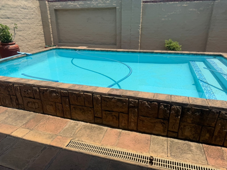 3 Bedroom Property for Sale in Waterval East North West